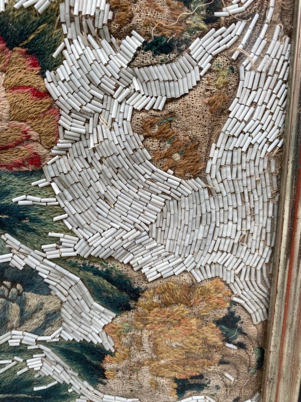 XVIIIe siècle et antérieur Fragment de broderie européenne antique du 17e siècle de Bobyrug en vente