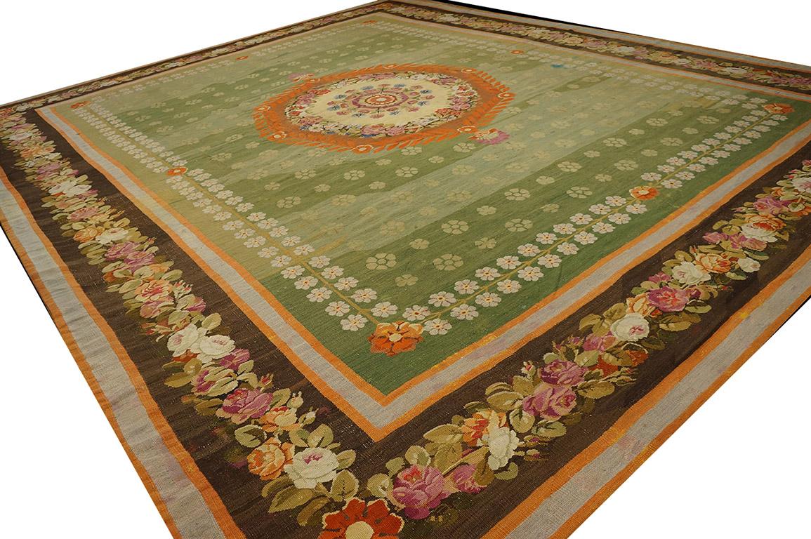 Early 19th Century French Empire Period Aubusson ( 13 6'' x 16'3'' - 410 x 495 ) In Good Condition For Sale In New York, NY