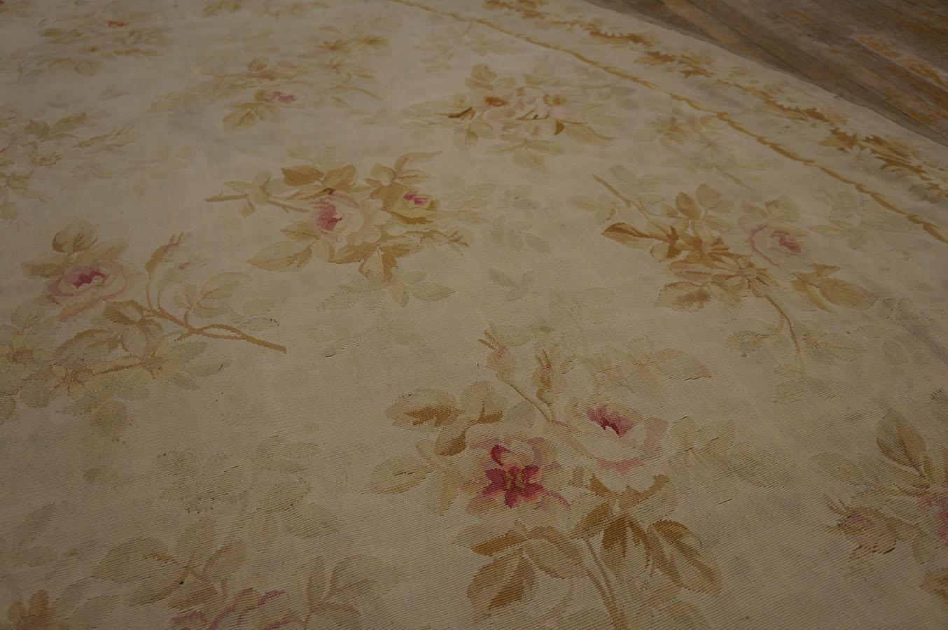 Late 19th Century French Aubusson Carpet ( 8' 4'' x 13' 4'' - 255 x 405 cm )  For Sale 10