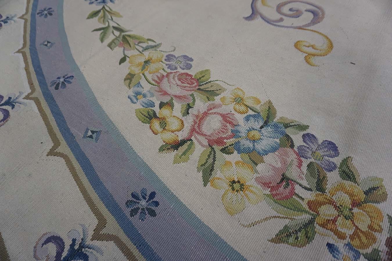 Lana Tappeto Aubusson ovale francese neo-classico della fine del XIX secolo (8'8 
