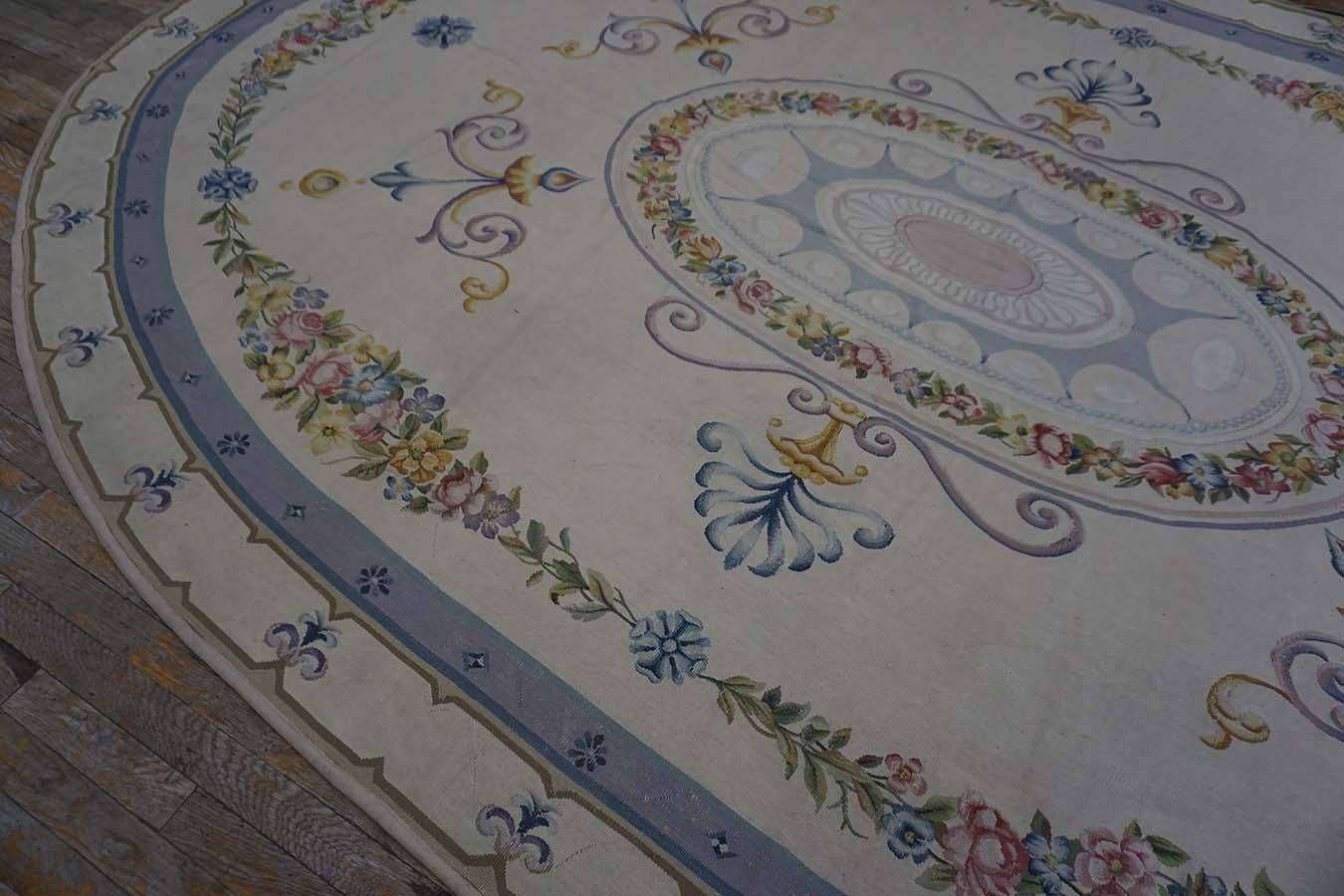 Late 19th Century Oval French Neo Classical Aubusson Carpet (8'8