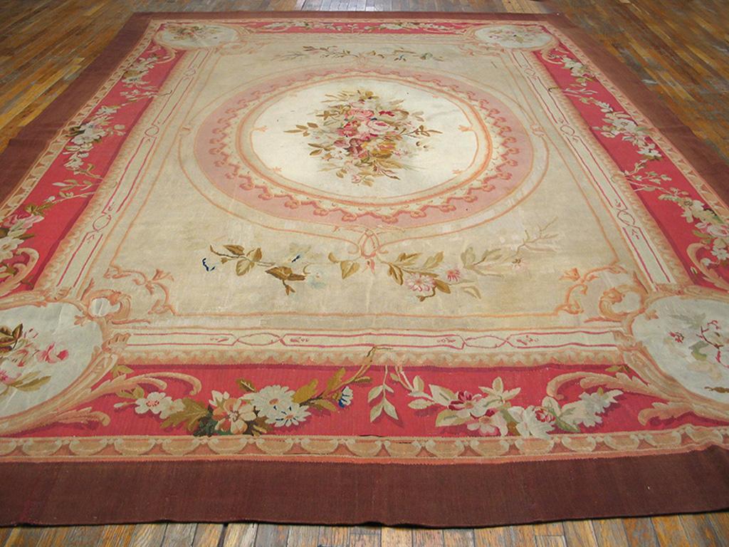 Hand-Woven Late 19th Century French Aubusson Carpet ( 9'3