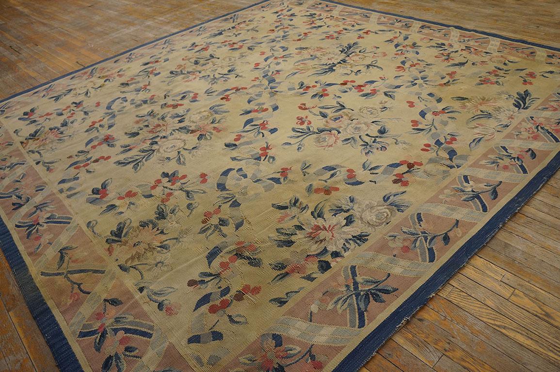Hand-Woven Early 20th Century French Aubusson Carpet ( 9'8