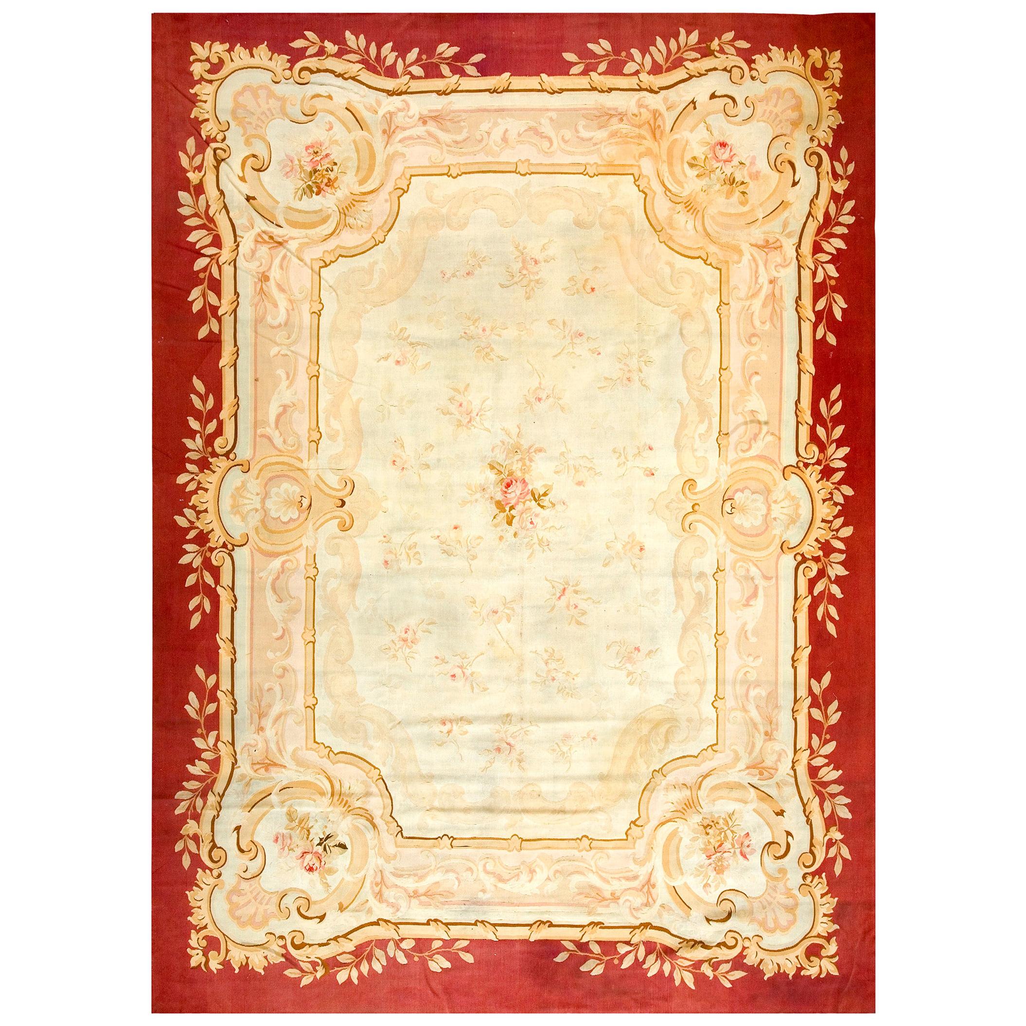 Late 19th Century French Aubusson Carpet ( 9'7" x 13'4" - 292 x 407 ) For Sale