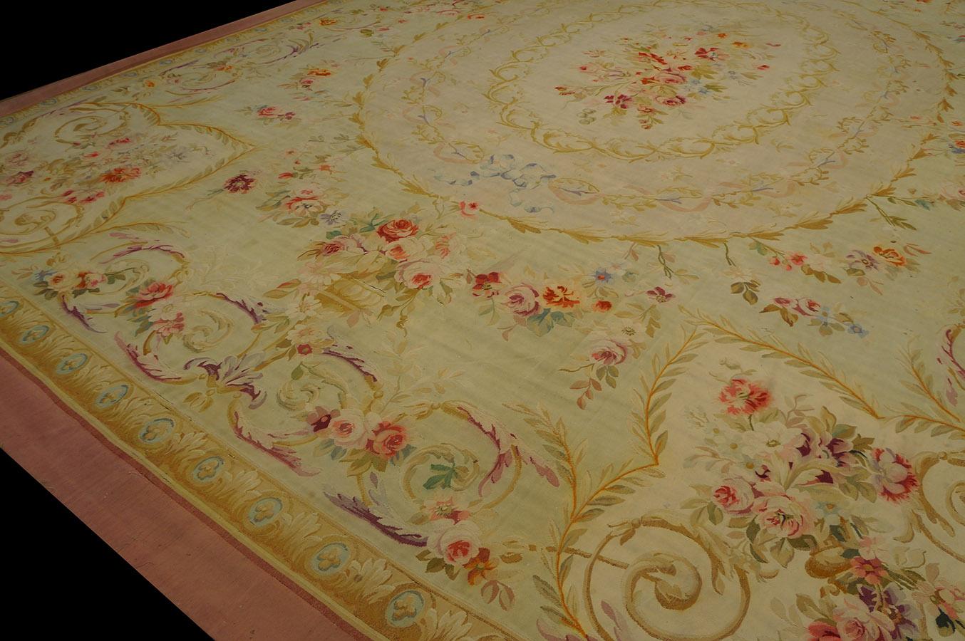 Early 20th Century French Aubusson Carpet ( 14'5' x 20'9'' - 440 x 633 ) 3