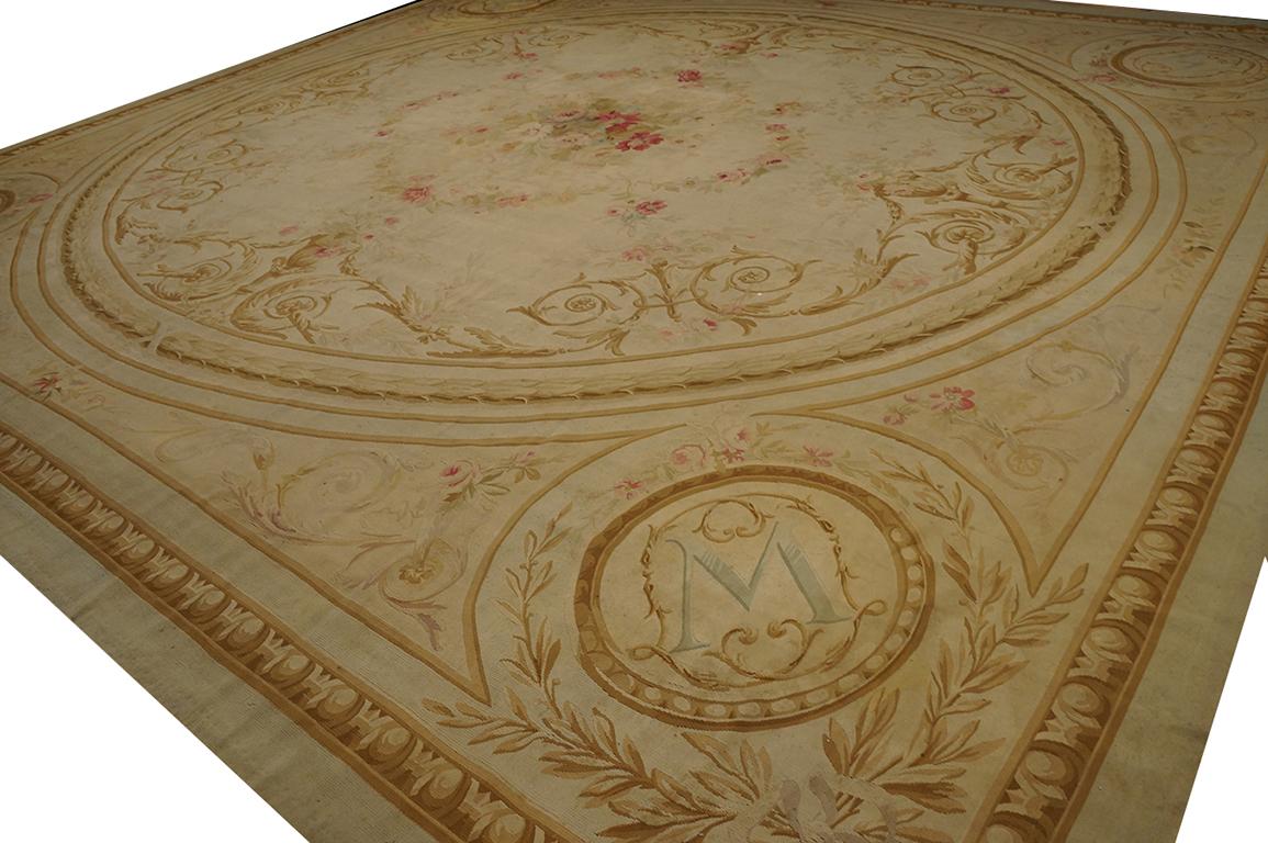 Late 19th Century French Aubusson Carpet ( 15' 6'' x 16' 6'' - 473 x 503 cm ) For Sale 1