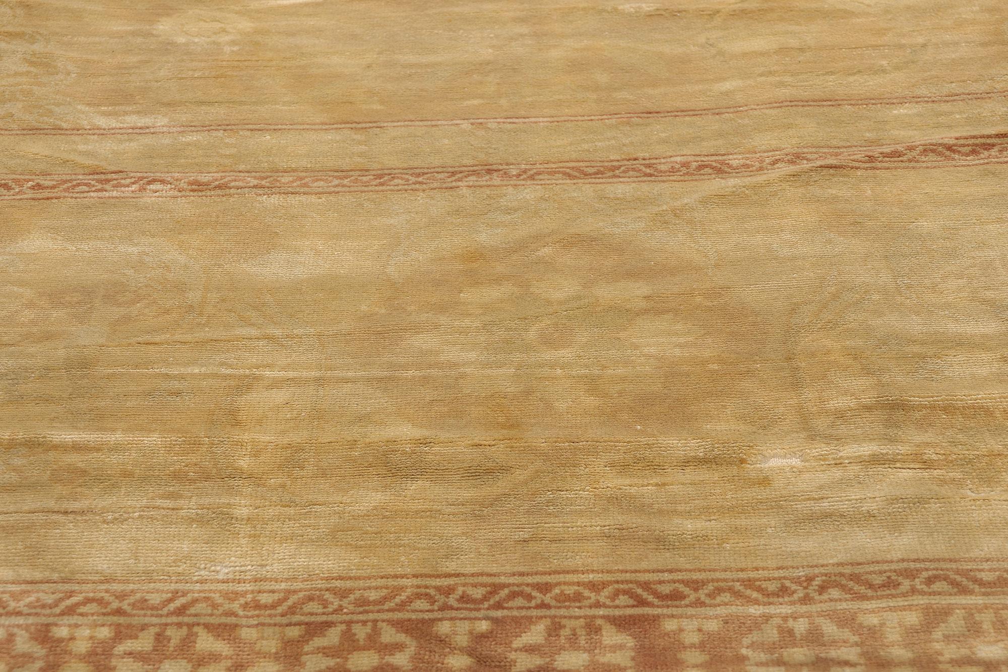 Late 19th Century Rare European Austrian Carpet with Traditional Style In Good Condition For Sale In Dallas, TX