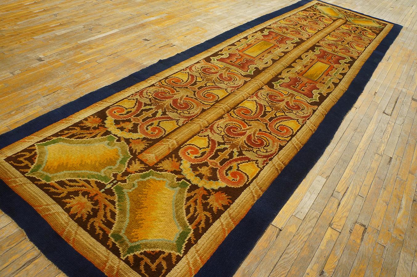 Late 19th Century Early 20th Century English Axminster Carpet ( 4'9