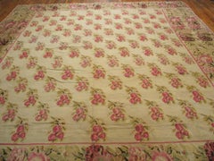 Besserabianischer Teppich aus der Mitte des 19. Jahrhunderts ( 12'10" x 14'6" - 390 x 442 )