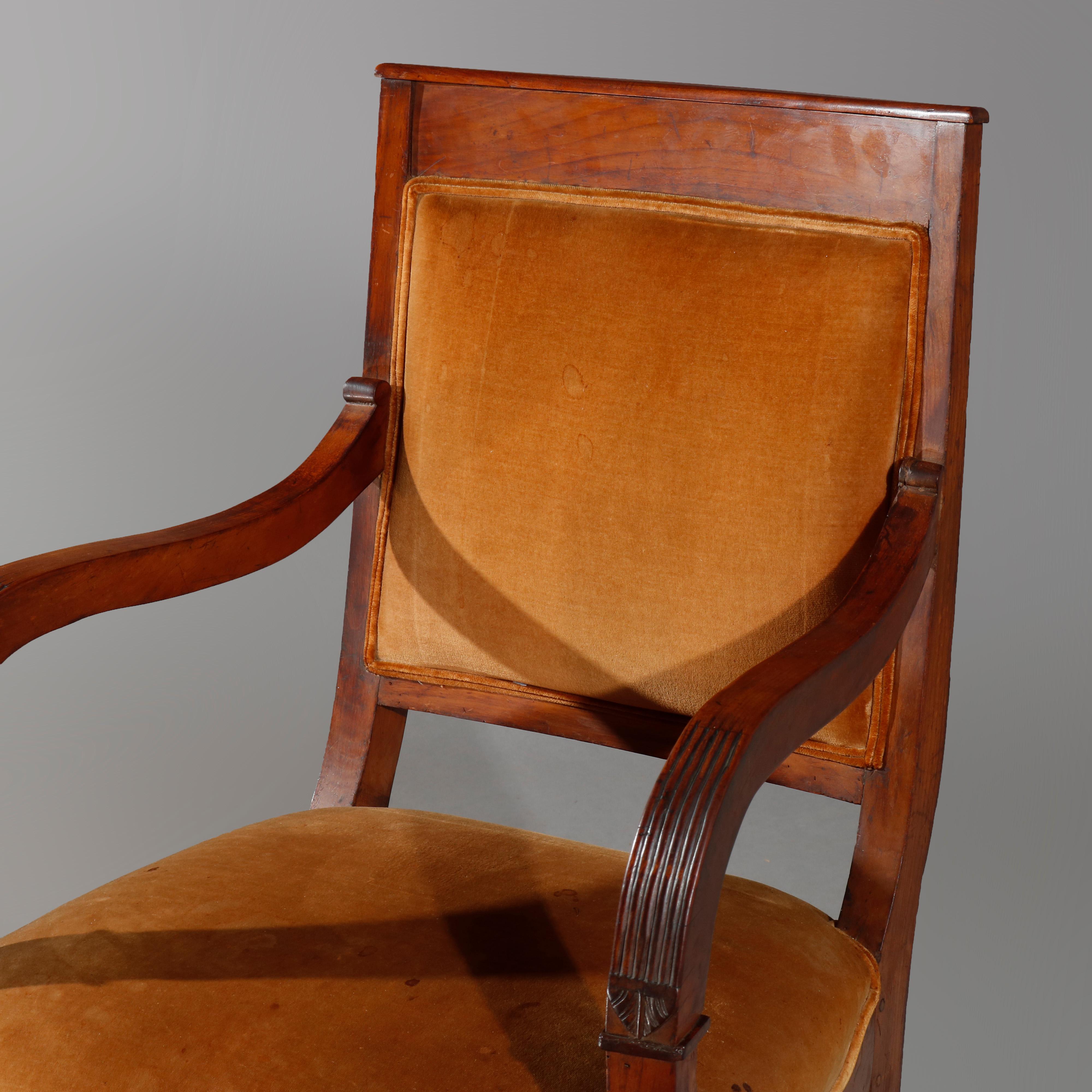 Antiker europäischer Biedermeier-Sessel aus Nussbaumholz, um 1820 im Angebot 1