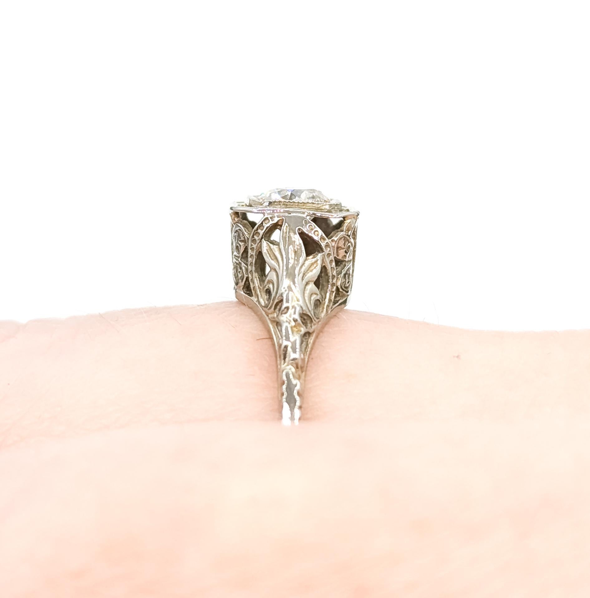 Taille vieille Europe Bague ancienne en diamant de taille européenne en 18k en vente