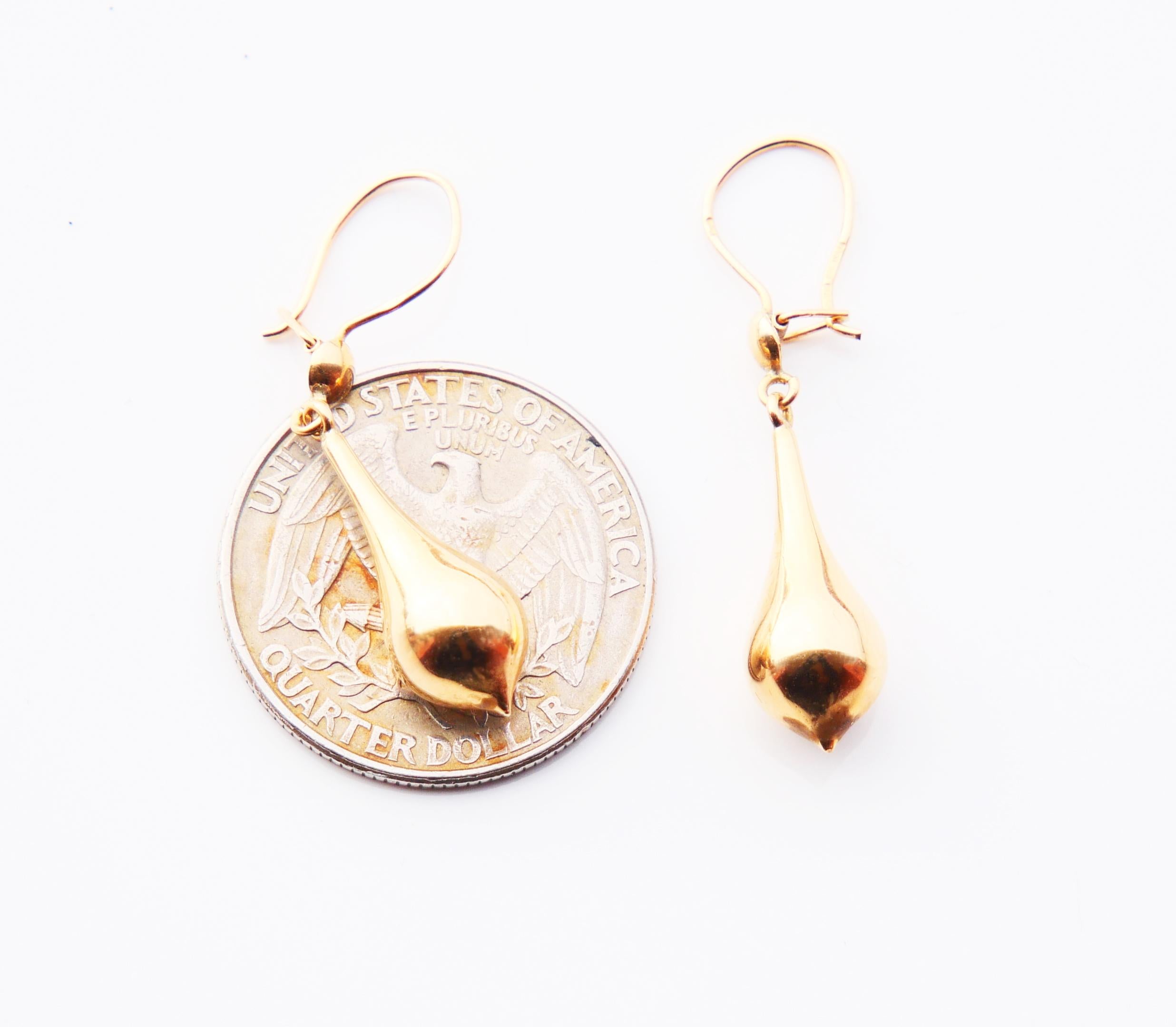 Pendants d'oreilles européens anciens pendants en or jaune 18 carats massif 2,4 g en vente 2