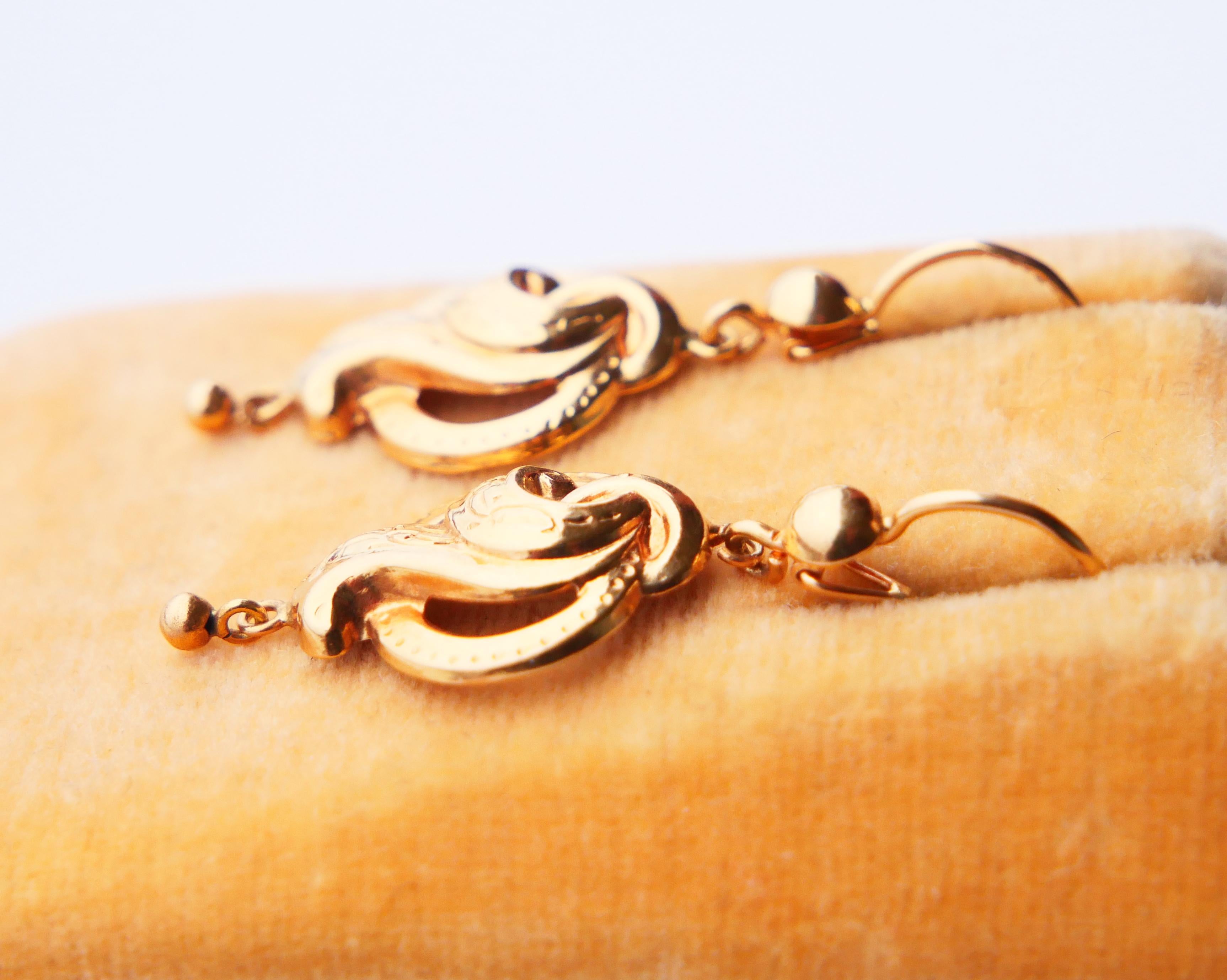 Women's Antique European Earrings solid 18K Orange Gold / 2.4 gr For Sale