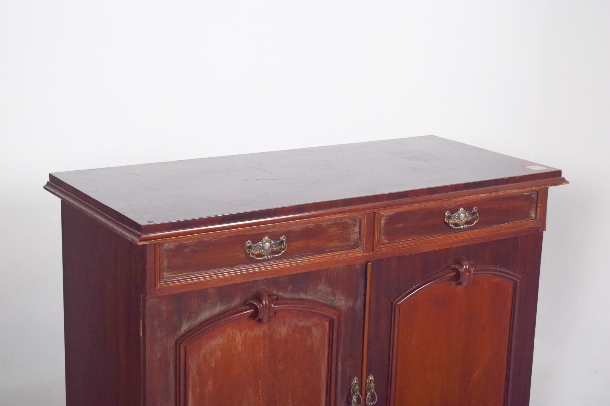 Antique European English-style Tall Sideboard In Fair Condition For Sale In Lisboa, Lisboa