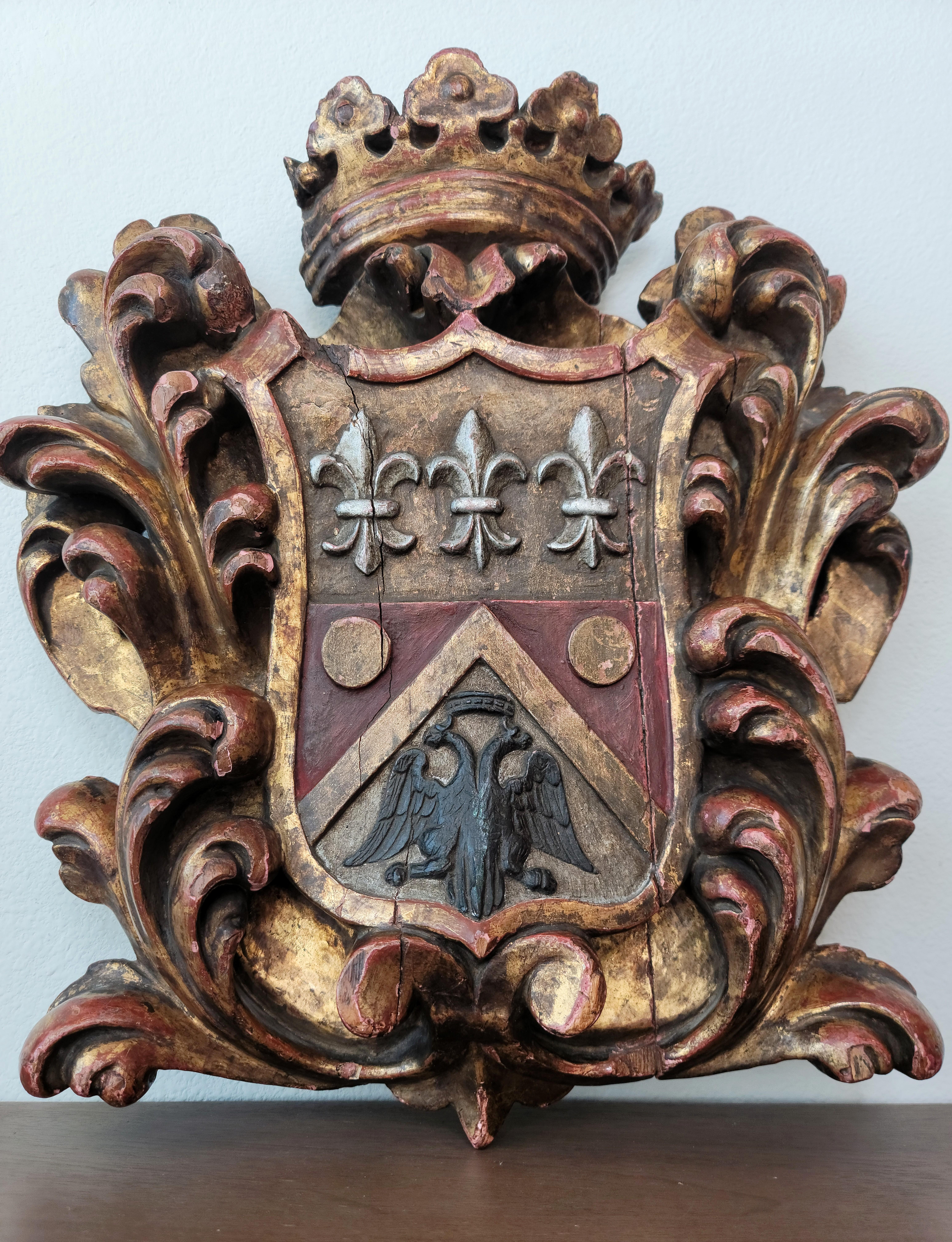 Rare 18th Century European French Armorial Panel Heraldry Coat of Arms Crest In Good Condition In Forney, TX