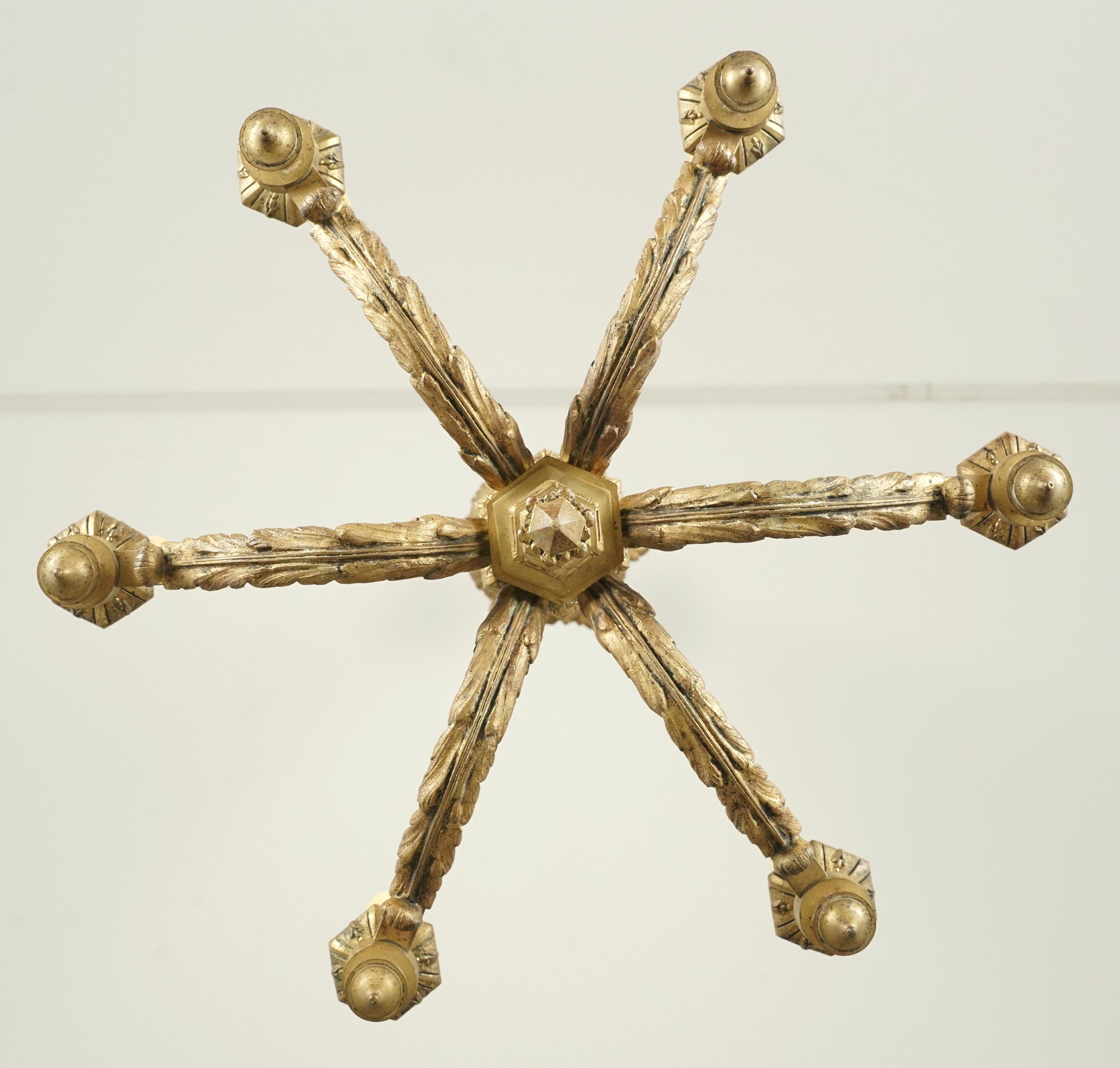 Araña Europea Antigua de Bronce Francés de 6 Brazos en venta 8