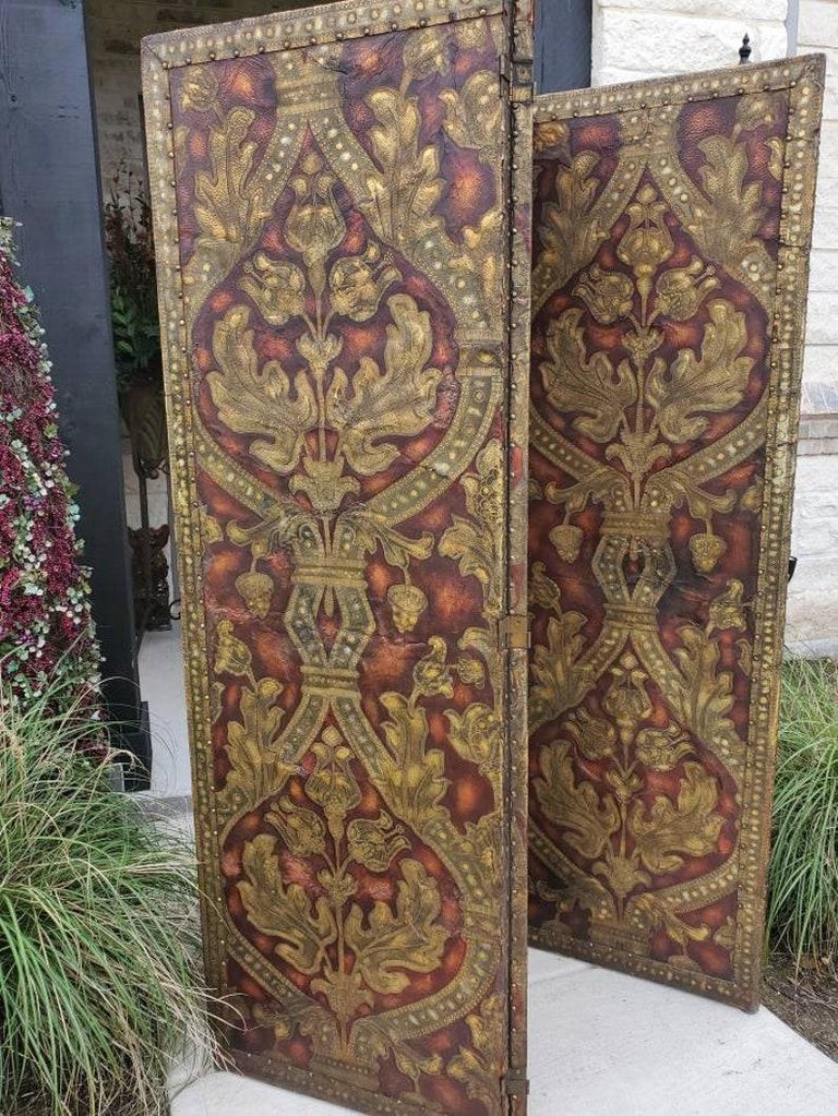Antique European Gilt Embossed Leather Folding Room Divider In Fair Condition For Sale In Forney, TX