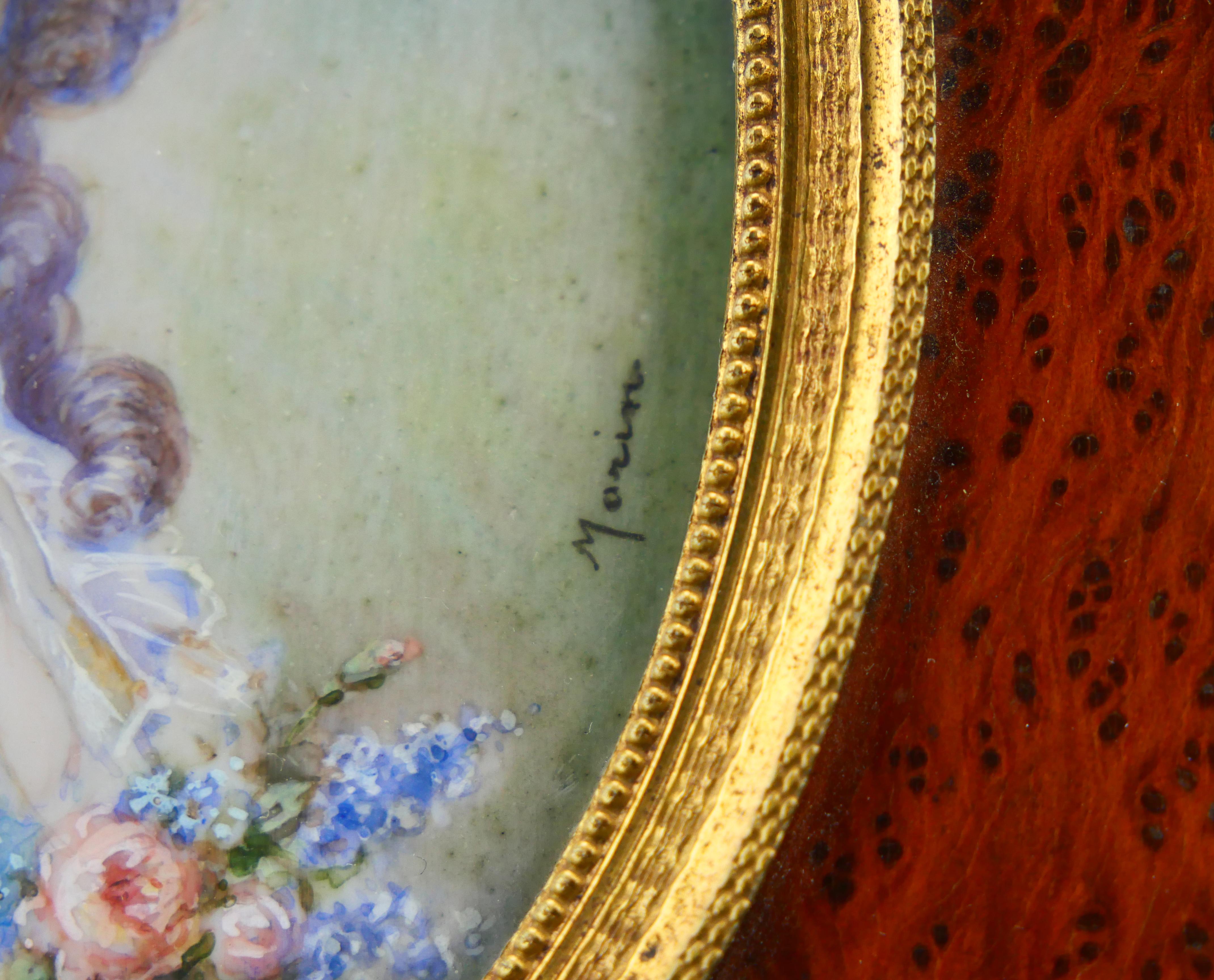 Antike europäische Miniatur Portrait Temperamalerei Frau in feinem Kleid (Vergoldet) im Angebot