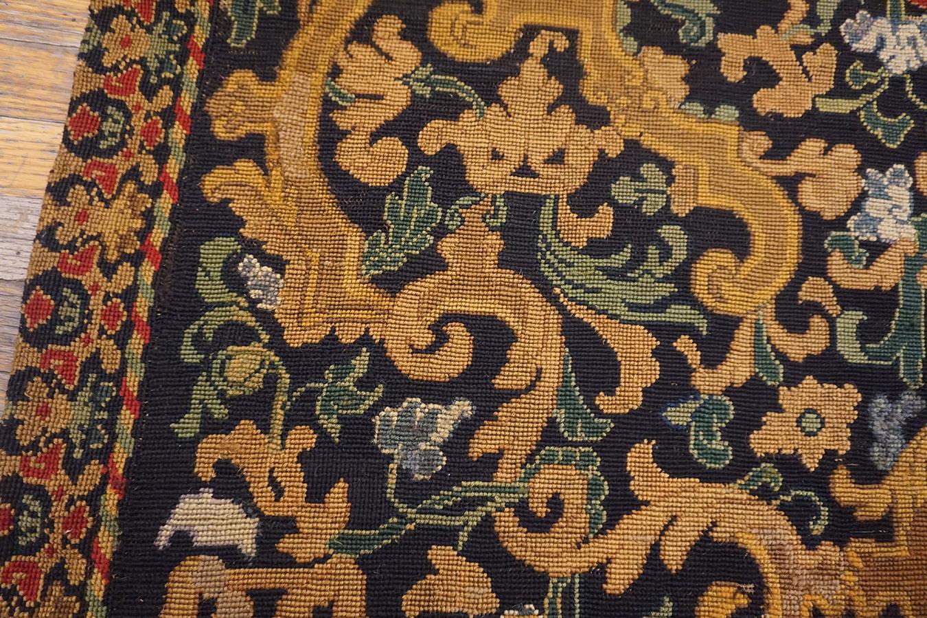 Mid 18th Century French Needlepoint Carpet ( 5' x 8 8'' - 152 x 264 ) In Good Condition For Sale In New York, NY