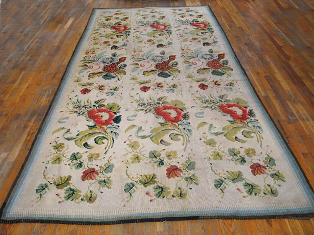 Late Victorian 19th Century English Needlepoint Carpet ( 5'9