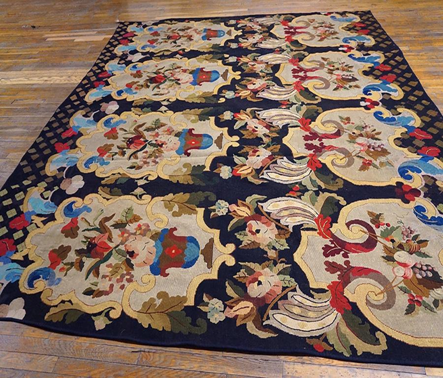 Antiker europäischer Gobelinstickerei-Teppich, 2,25 m x 2,25 m, antik (Gobelinstrickerei) im Angebot
