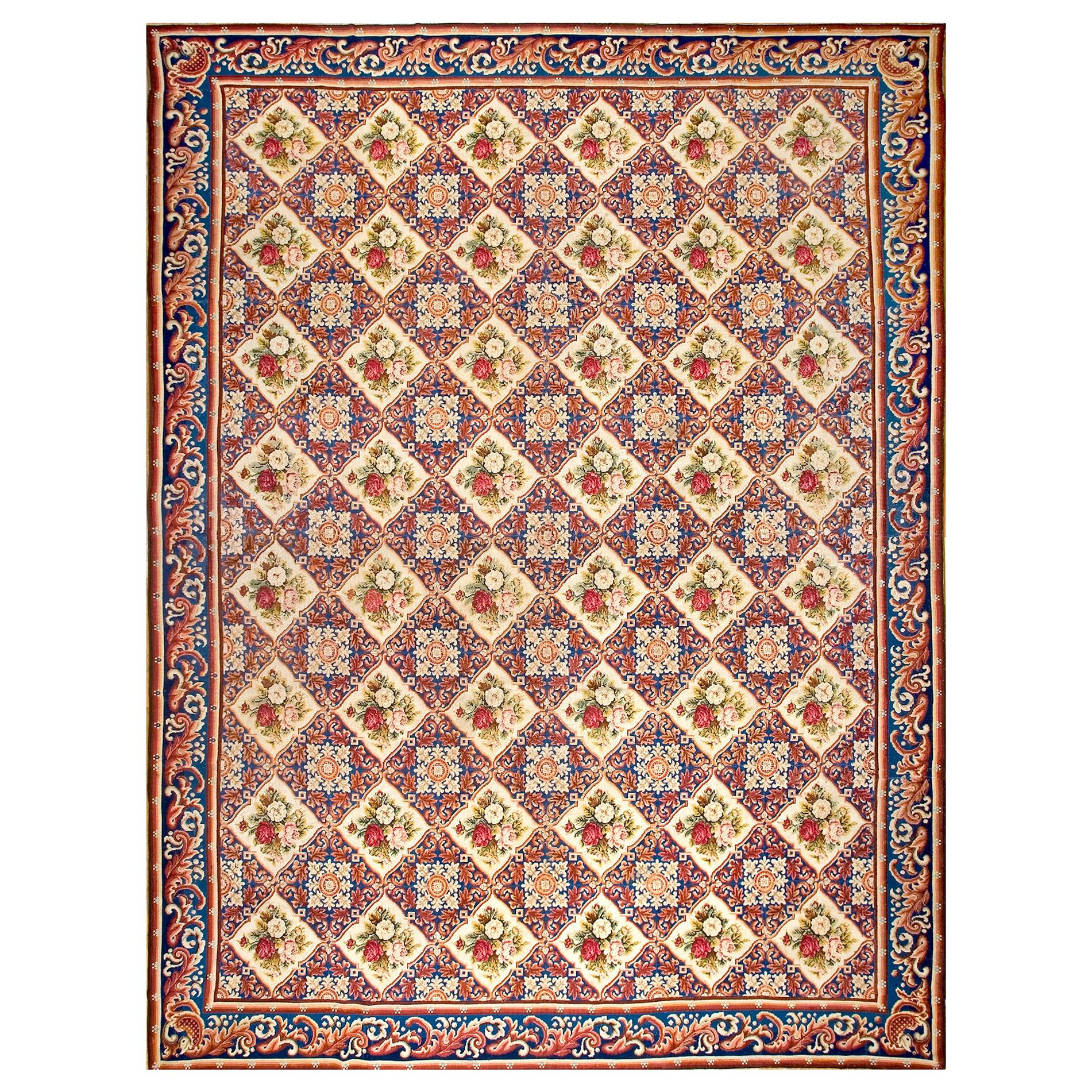 Alfombra europea antigua de punto de aguja 12'8" x 14'0