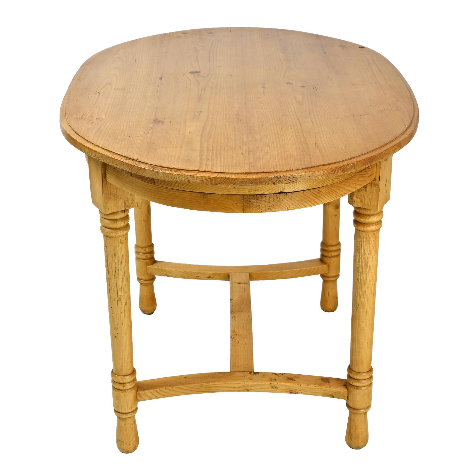 Country Antique European Oval Table in Pine, Danish or German, circa 1900