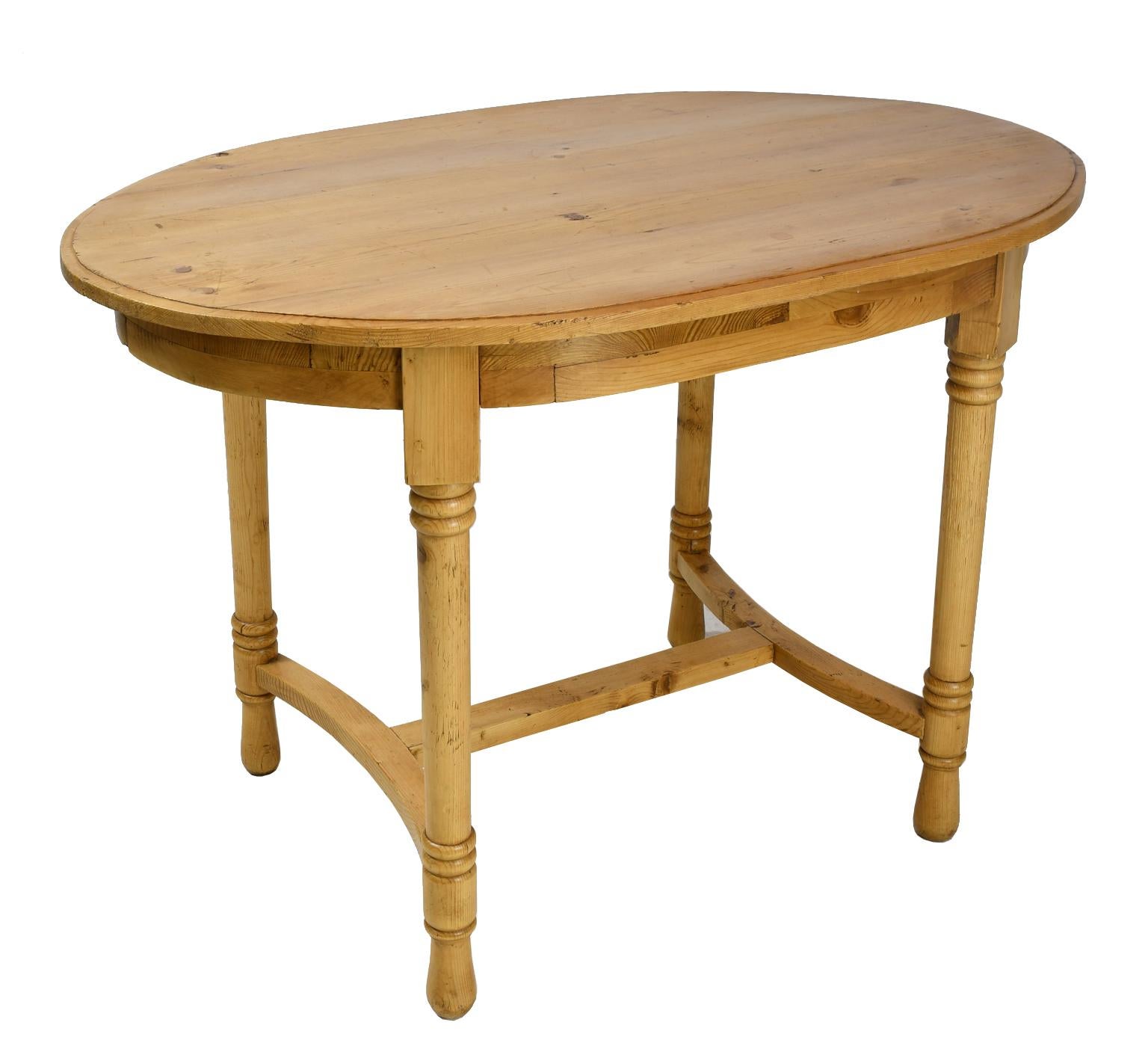 Antique European Oval Table in Pine, Danish or German, circa 1900 2