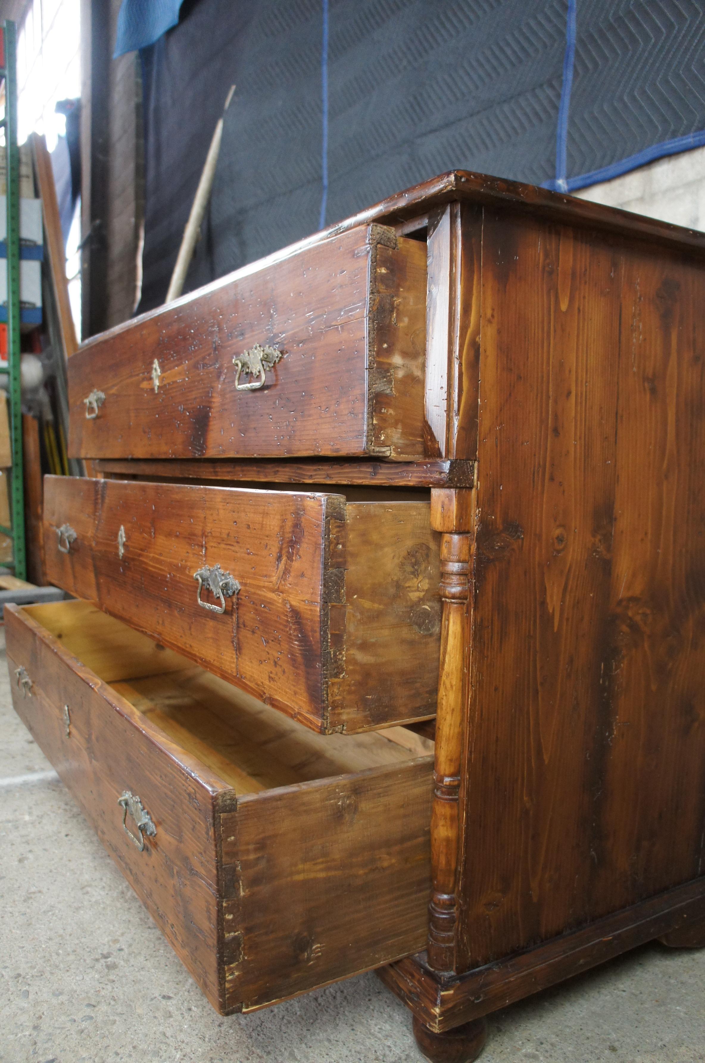 Antique European Pine 3 Drawer Chest Dresser Country Farmhouse In Good Condition In Dayton, OH