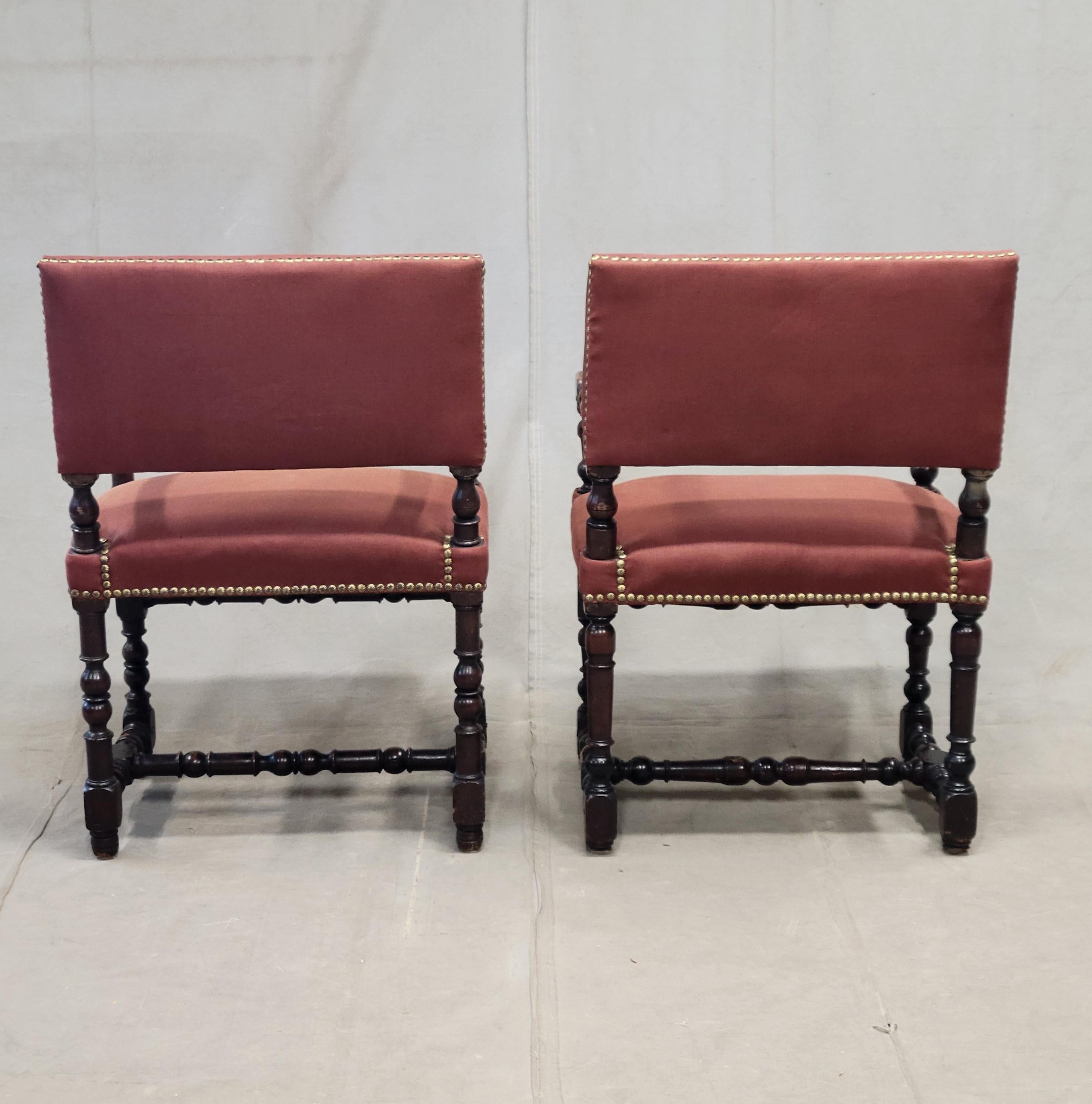 Antiche sedie rinascimentali europee con rivestimento in lino di terracotta in vendita 7