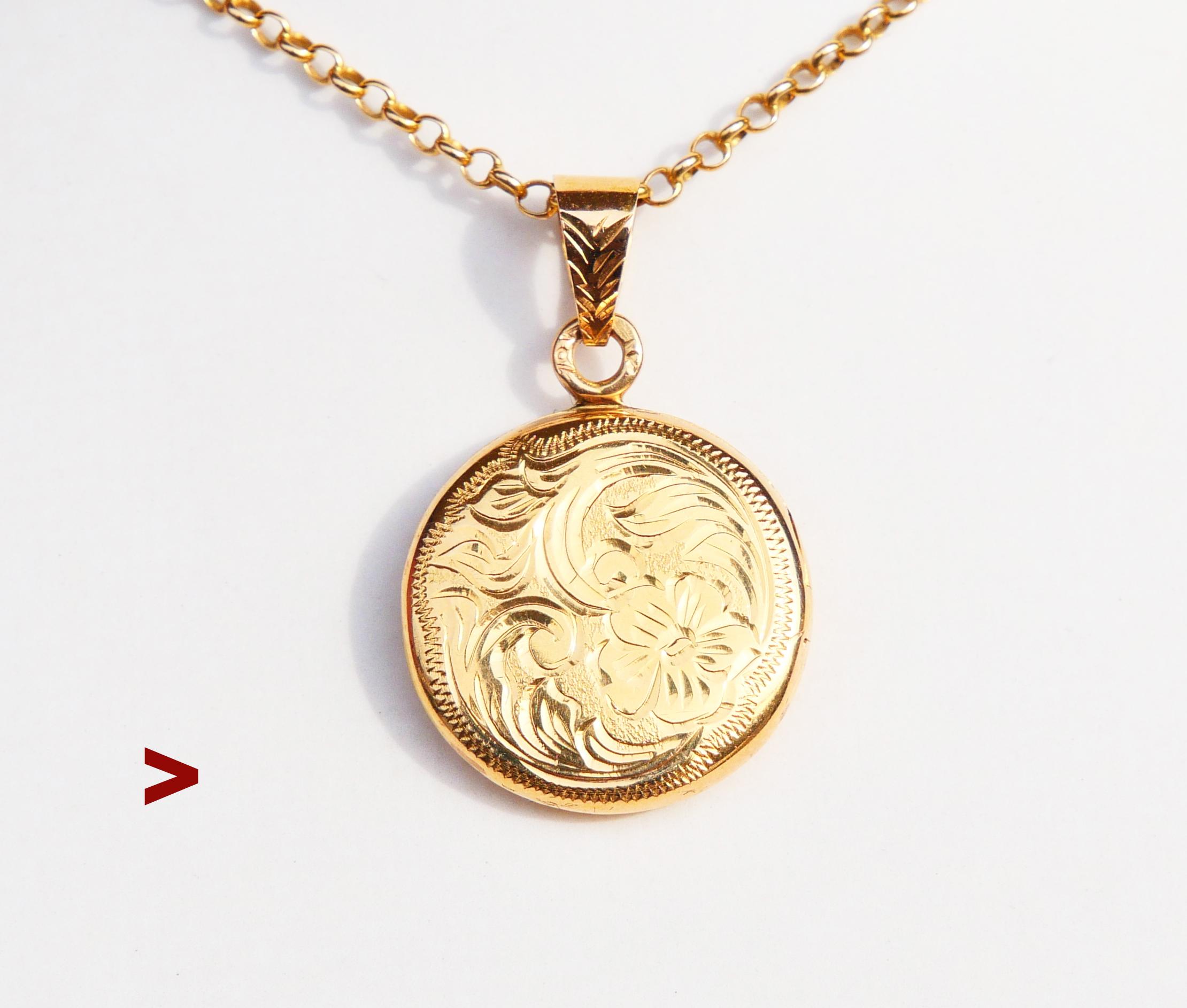 Antique German Locket hand - made ca. 1920s - 1930s. Fine hand - engraved floral ornament on the frontal side. One Internal bezel for image inside. All parts tested 18K Yellow Gold. Bail hallmarked 18K.

Measures :  Ø 30 mm x 4 mm deep. Weight: 3.97