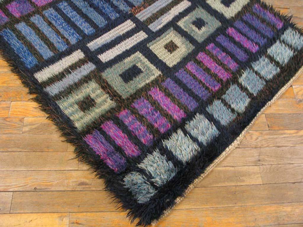 Hand-Knotted Mid 20th Century Swedish Rya Carpet ( 3'2