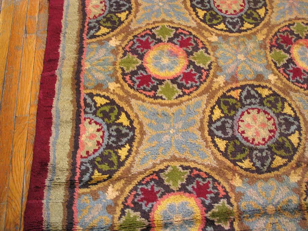 Early 20th Century Antique European Savonnerie Rug For Sale