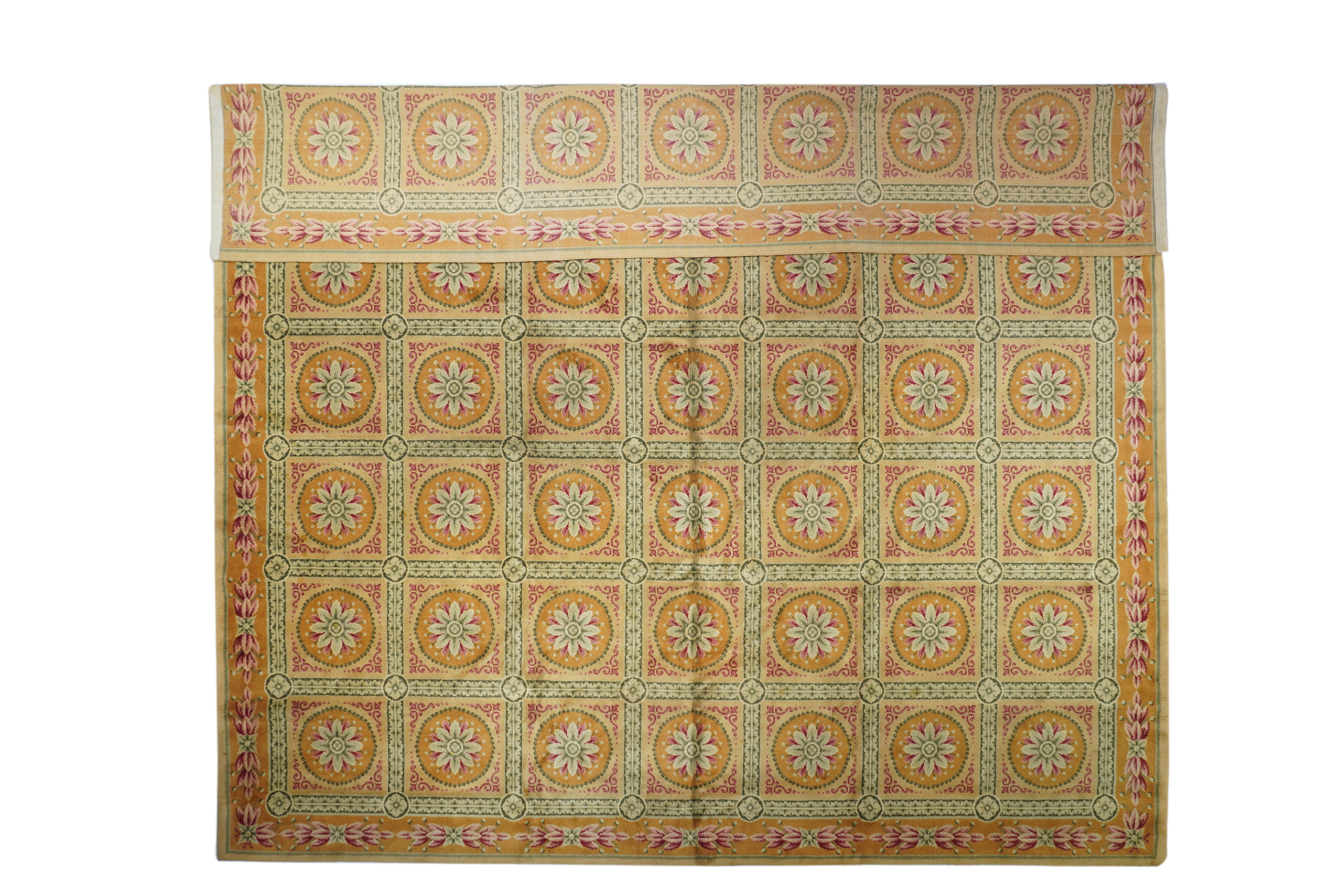 Alfombra Savonnerie Europea Antigua 13'5