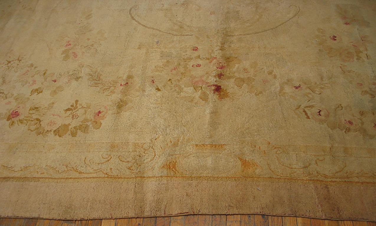 Hand-Woven Late 19th Century French Savonnerie Carpet ( 14'6