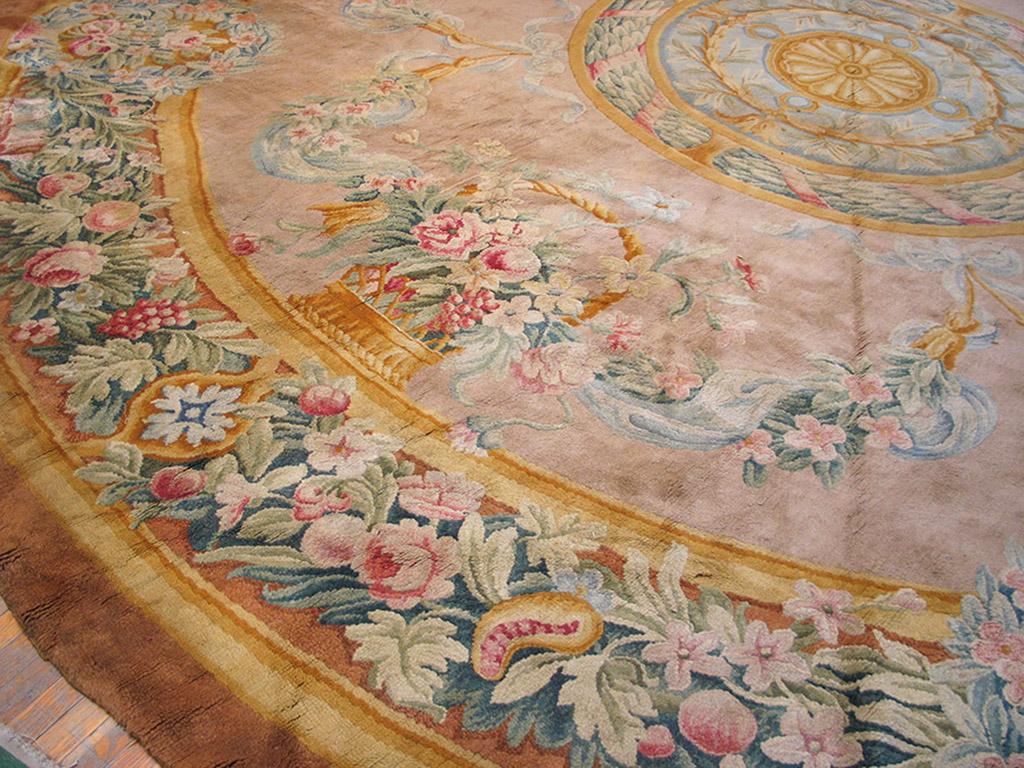 Francese Tappeto rotondo francese Savonnerie dei primi del Novecento ( 20' R - 610 R ) in vendita