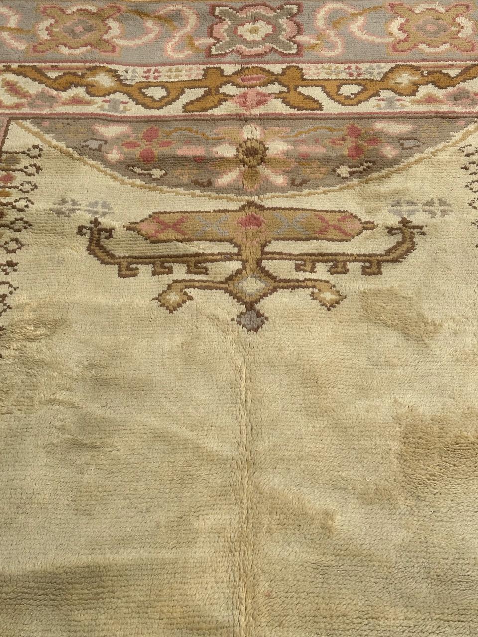 Antique European hand knotted Oushak design Rug For Sale 3