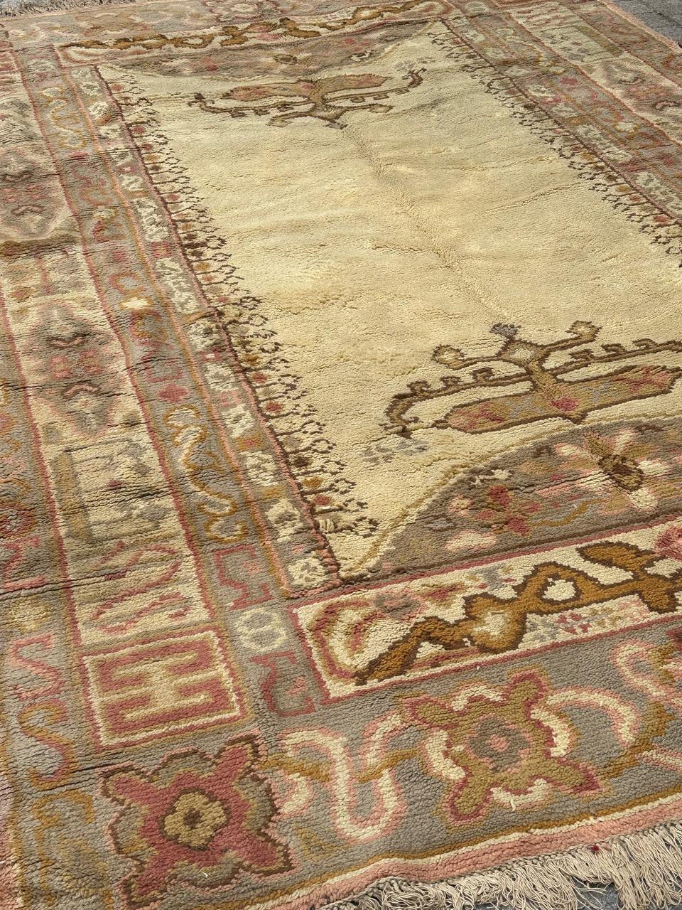Antique European hand knotted Oushak design Rug For Sale 7