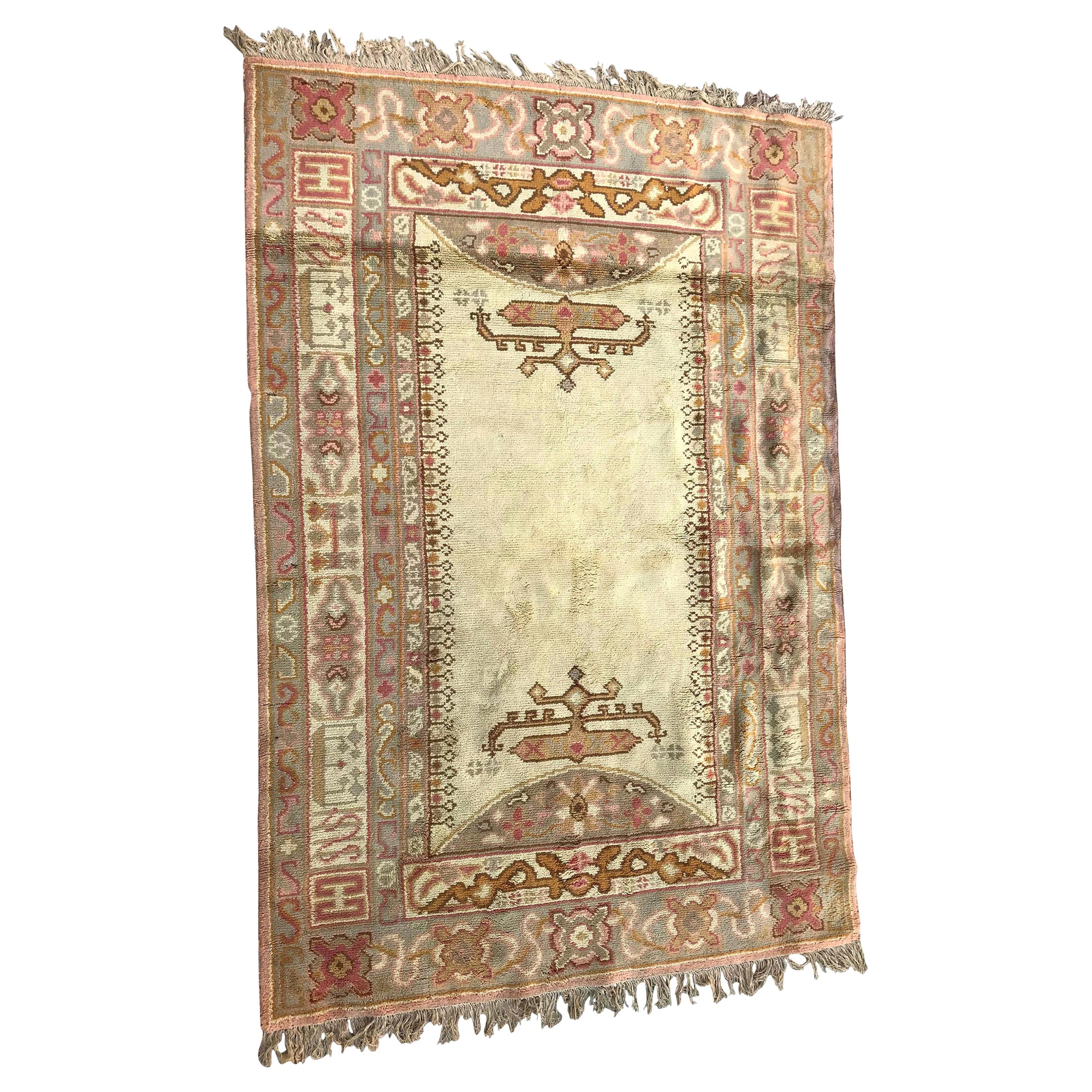 Antiker europäischer spanischer Teppich im Ushak-Stil