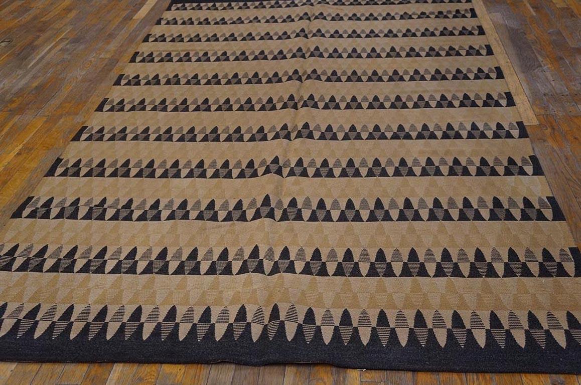 Hand-Woven Mid 20th Century Swedish Flat-Weave ( 5'6