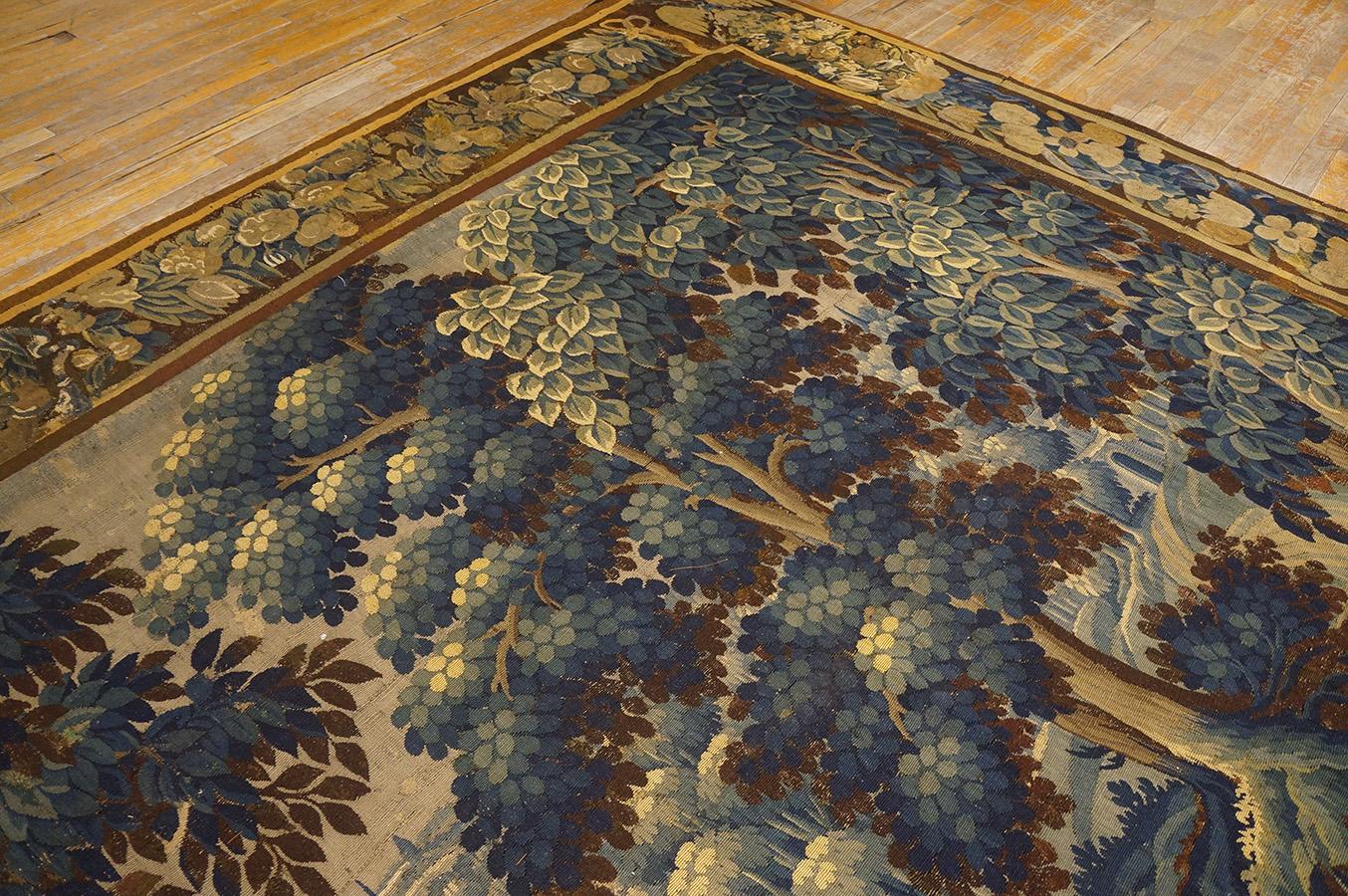 Mid 18th Century Verdure Tapestry ( 9' 6'' x 14' 4''- 290 x 437 cm ) For Sale 4