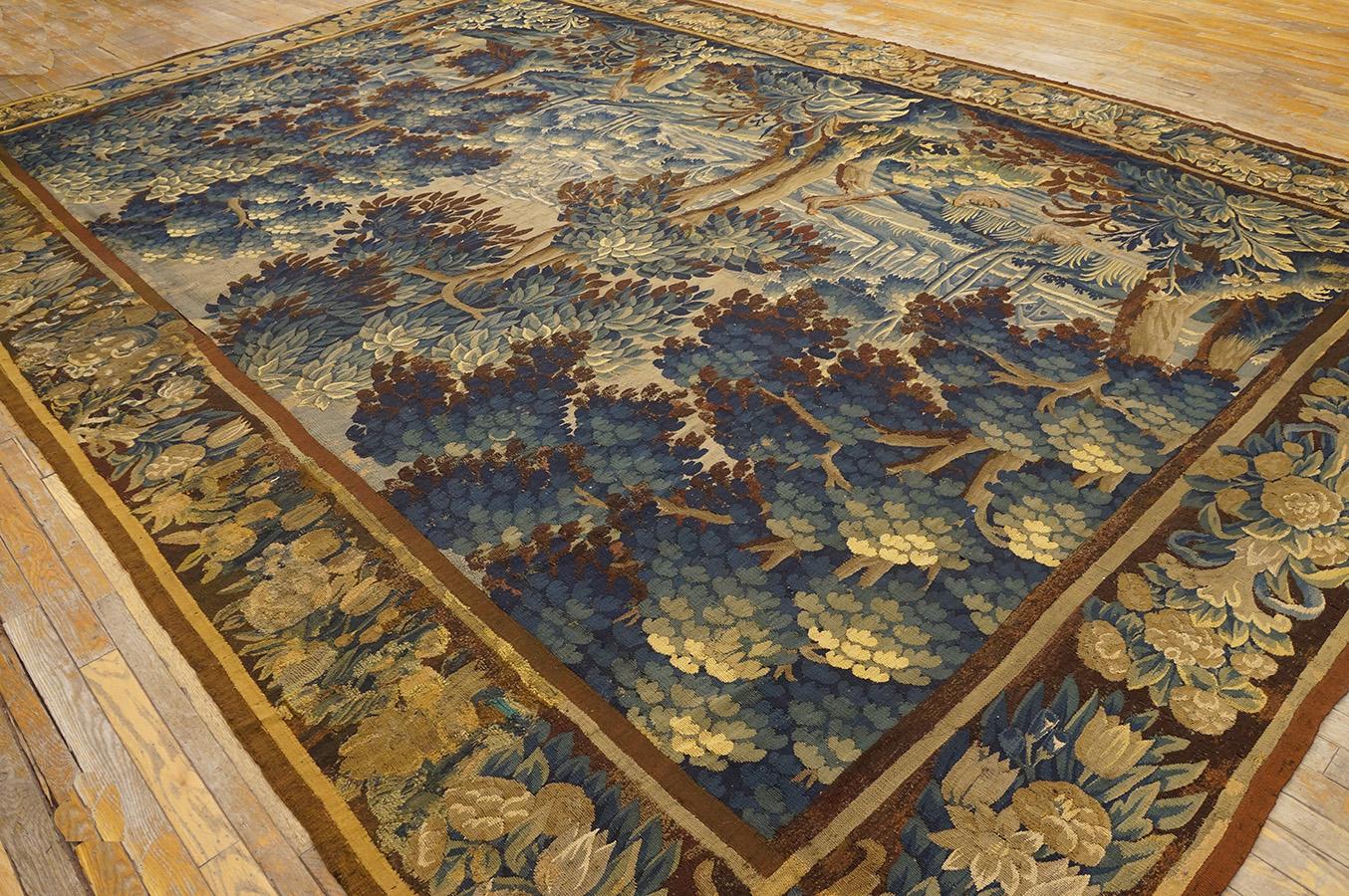 Hand-Woven Mid 18th Century Verdure Tapestry ( 9' 6'' x 14' 4''- 290 x 437 cm ) For Sale