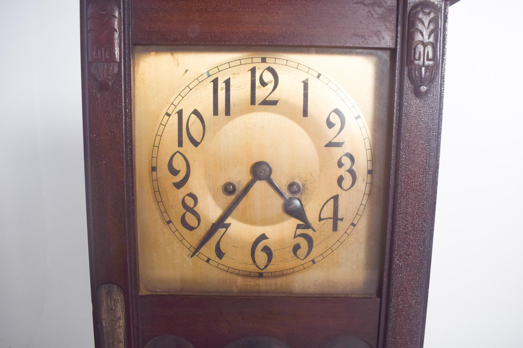 Portugais Antique européen  Horloge murale en vente