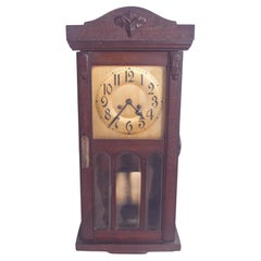 Antique européen  Horloge murale