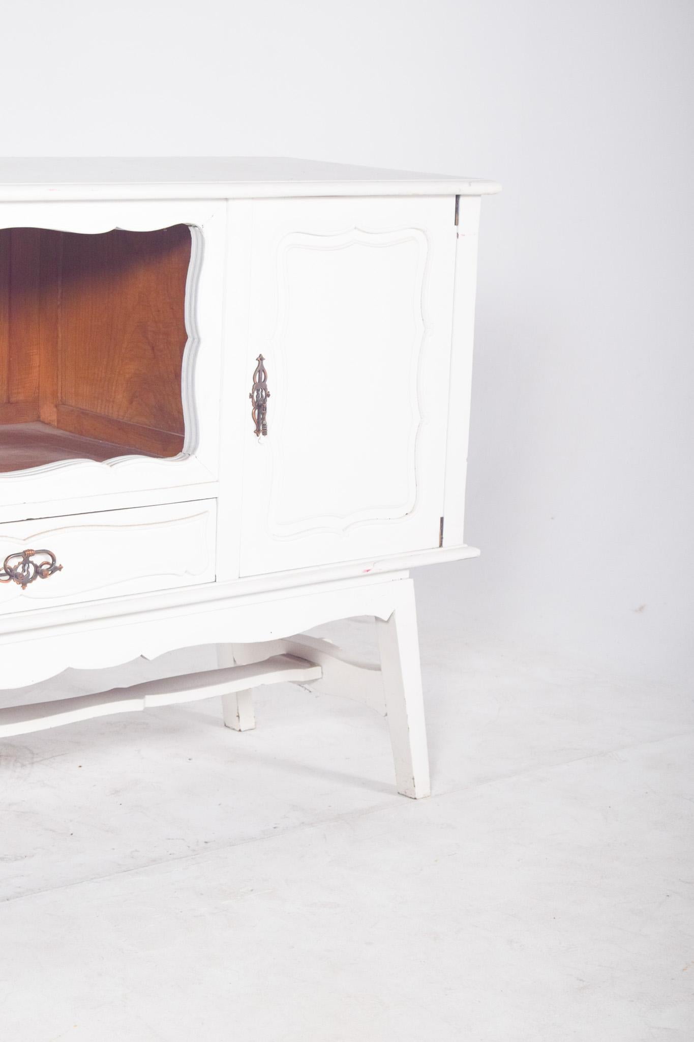 Antique European White Painted Sideboard For Sale 4