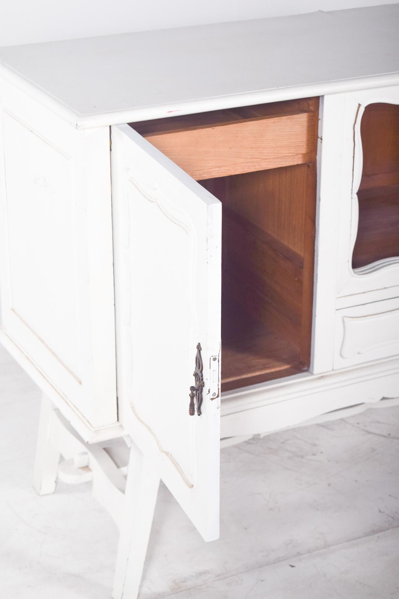 Antique European White Painted Sideboard For Sale 7