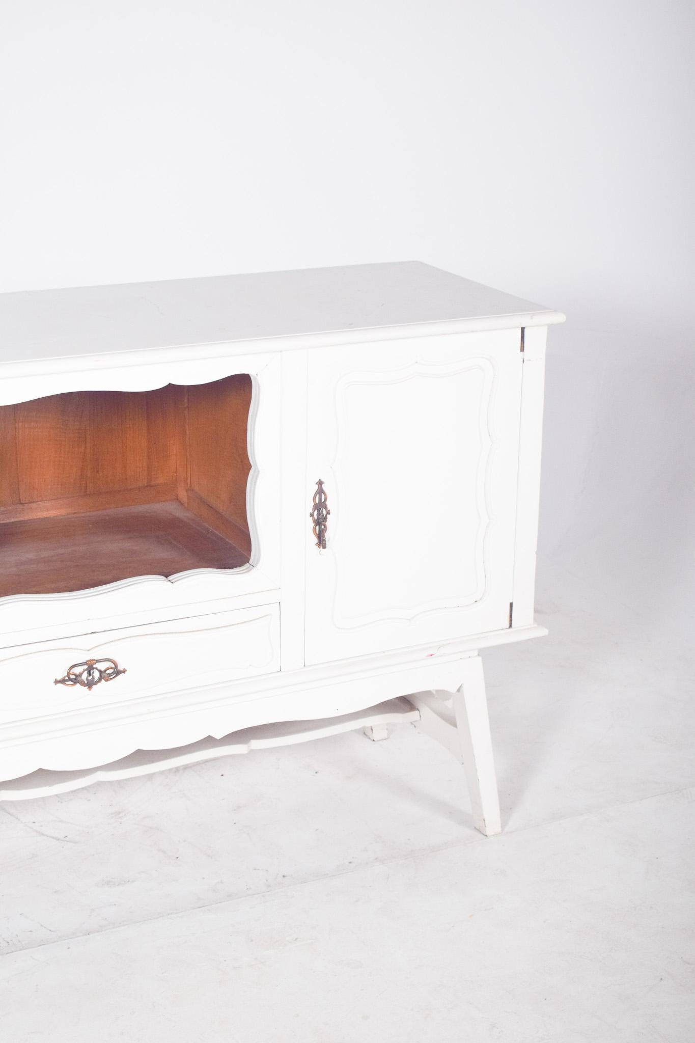 Antique European White Painted Sideboard For Sale 1