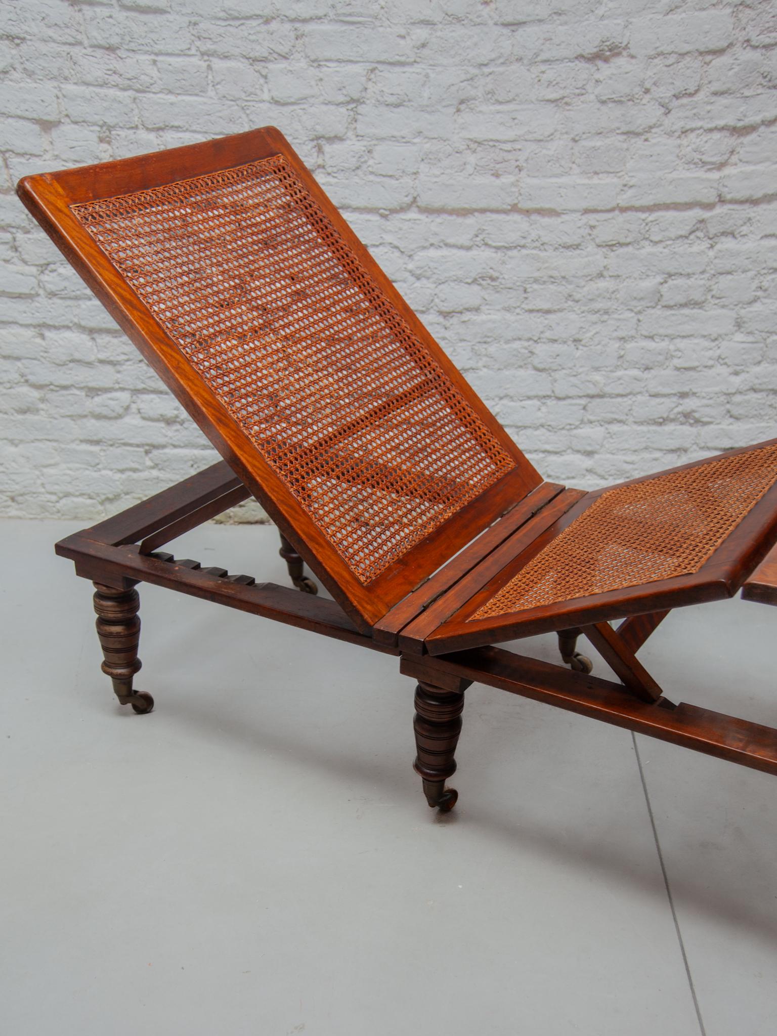 Antikes exotisches klappbares und verstellbares Tagesbett „British Campaign Furniture“ London im Angebot 8