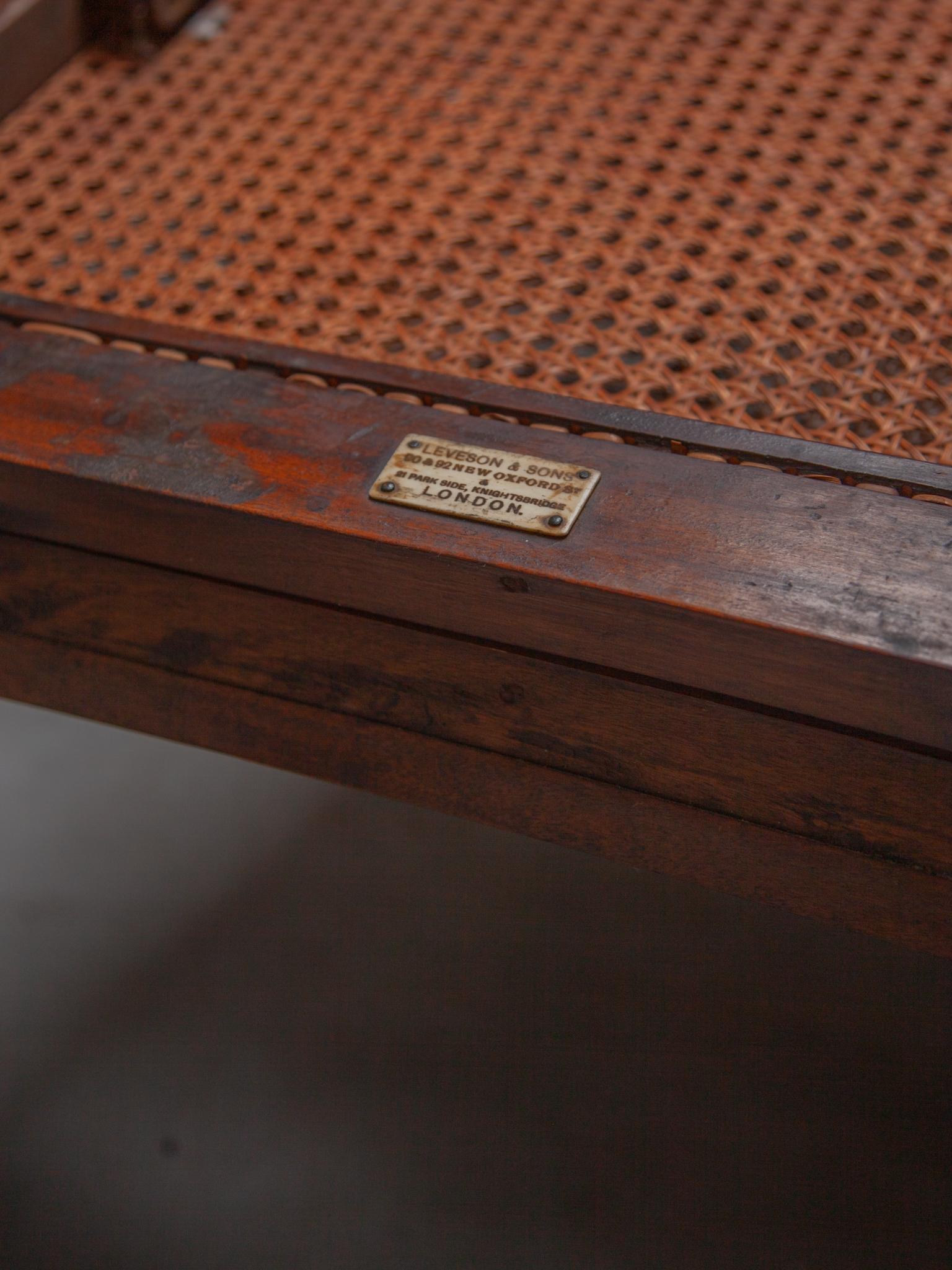 Antikes exotisches klappbares und verstellbares Tagesbett „British Campaign Furniture“ London im Angebot 11
