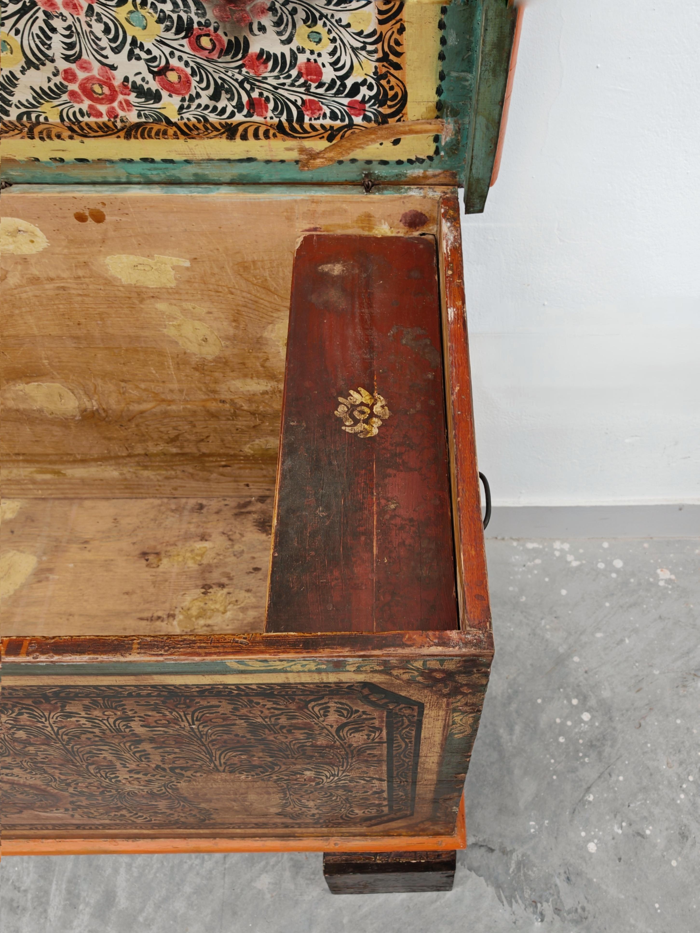 Antique Extra Large Adriatic Dowry Chest or Trunk done in hand-painted pine For Sale 8
